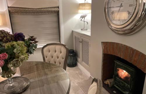 2 Bed Cosy Cottage - Central Bawtry - High End Furnishings - Foto 51