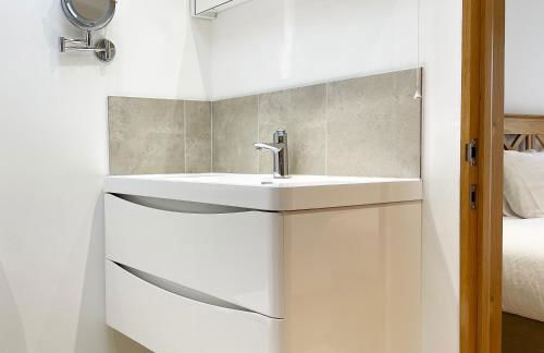 Whitley Old Garage - Photo 47