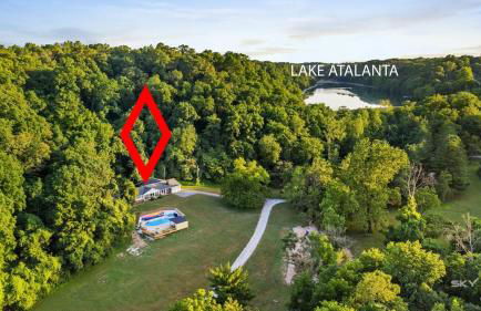 Creekside Oasis - 5BR Retreat with Pool & Hot Tub - Foto 39