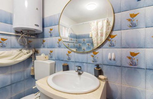 2 Bedroom Cozy Home In Kostrcani - Photo 30