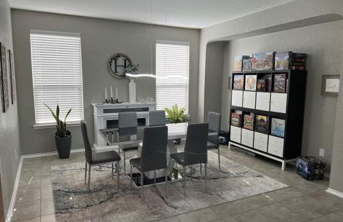 Relax with Spacious Modern Simplicity - Photo 28