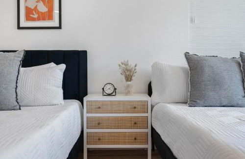 Luxury Austin Retreat w Pool, Games, Sleeps 12 - Foto 9