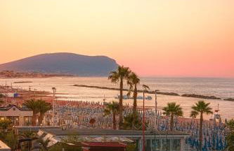 Terrazzo Panoramico Fronte Mare Zamponi - Foto 9