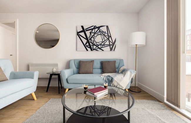 Birmingham Centre by Charles Hope - Foto 18