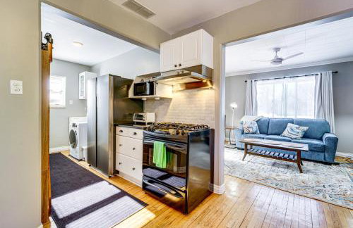 Clawson Home with Garage Walk to Stores and Dining - Photo 7