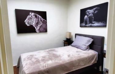 Spacious 4 bedroom home by Melrose and 10 minutes to Hollywood Walk of Fame - Foto 27