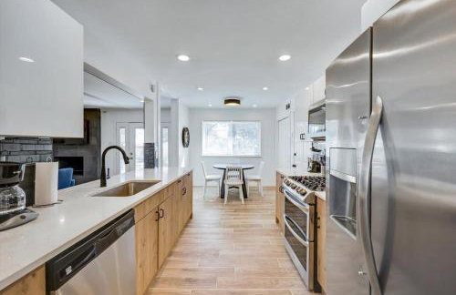 Stunning Dallas Home w Beautiful Yard Big Groups - Foto 13