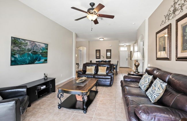 4BR Pool Home Windsor Palms by SHV-2240 - Foto 11
