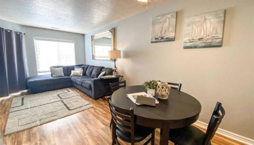 Beautiful Inn Building Condo 208 Pet friendly - Photo 4