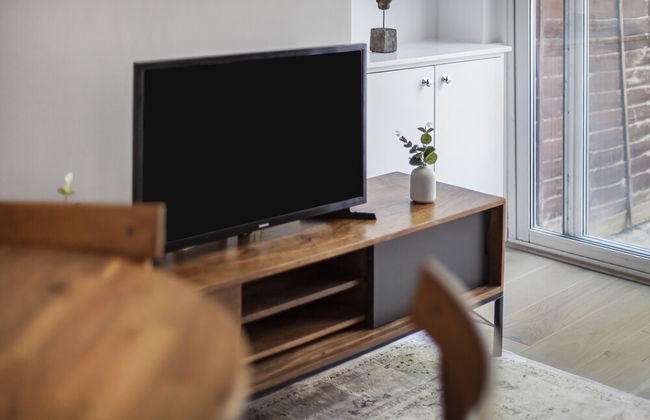 The Neasden Villas - Photo 20