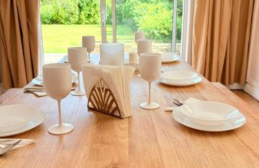 6-Beds, Private Road, Beautiful Garden - Foto 4