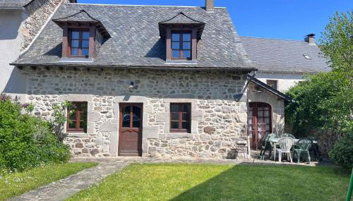 Maison cosy à Lanobre + Jardin - Photo 1