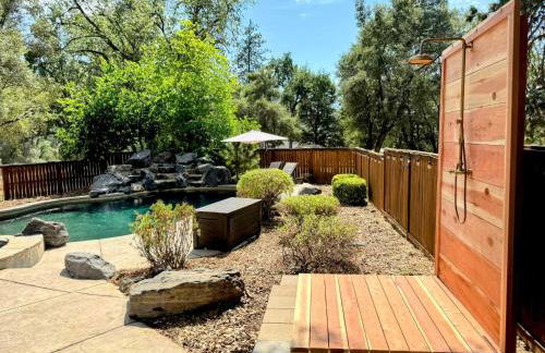 Log Cabin w/ pool, spa, game room, sleeps 20 - Foto 67