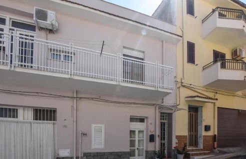 Amazing Apartment In Trappeto With Wifi - Photo 10