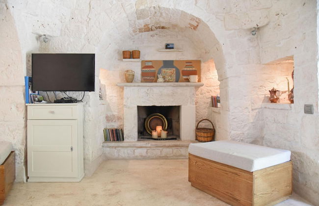 Luxury Trulli Terrarossa With Pool - Photo 22