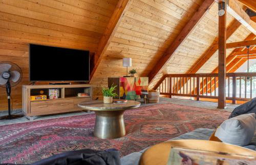 Cozy Chalet in the Pines - Foto 39