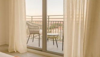 Miami Skyline Residences by Untitled Stay - Photo 3