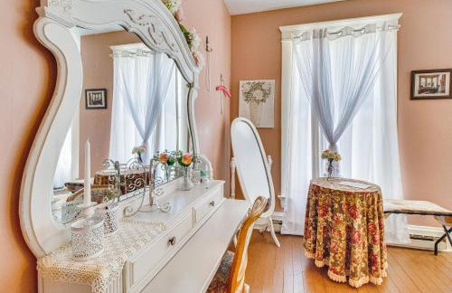 Creekfront Yellville Manor with Parlors and Fire Pit! - Foto 25