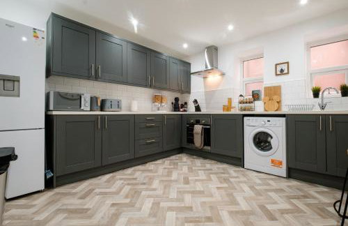 Riya Apartments - Modern & Spacious 6 bed 3 Bath House - Gateshead - Foto 13
