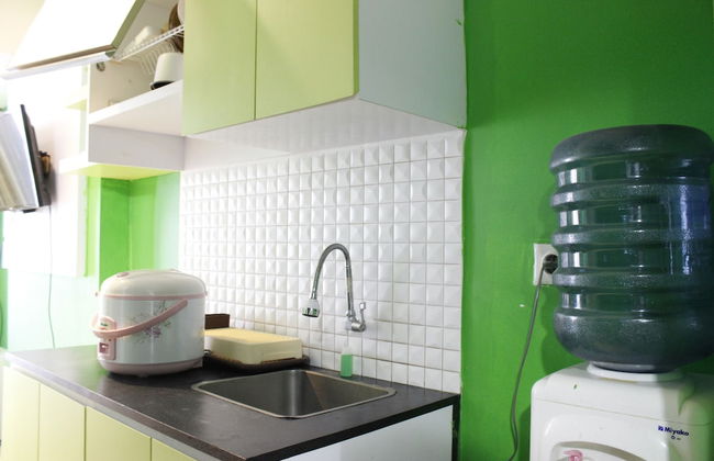 Compact Studio Room The Jarrdin Cihampelas Apartment - Photo 7