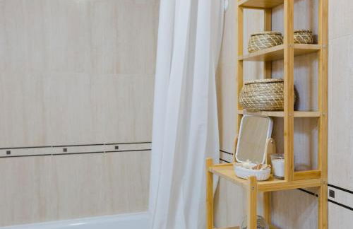 La Marina II, luminoso apartamento junto a la playa - Photo 14