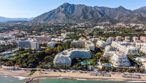 1st line exclusive apt in heart of the Golden Mile - Foto 1