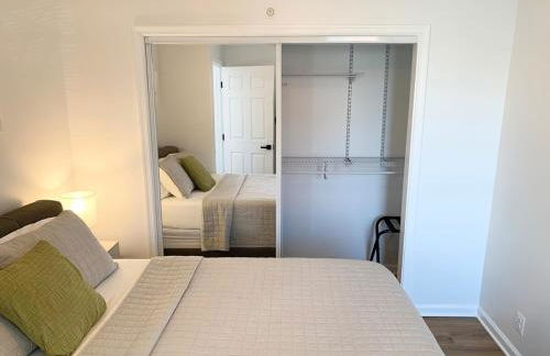 Comfy Cozy 2BD-2BA apt in Federal Hill - Photo 28