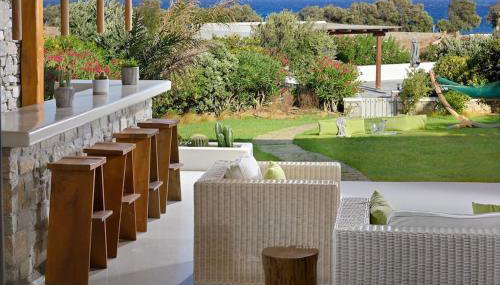 Beachfront Villa Cohyli, Kalafatis Beach - Foto 5, Garden view