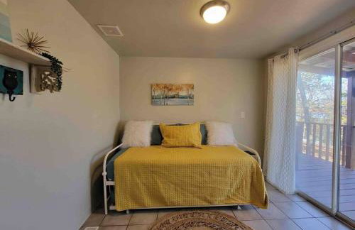 Gigi's Spacious Lakefront with Boat Ramp Access!! Newly Remodeled, Sleeps 8! - Foto 2