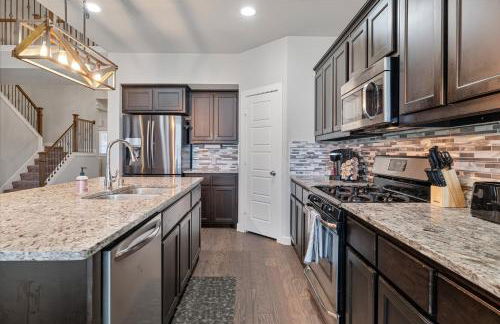 The Aubrey Escape with Fenced Backyard - Foto 17