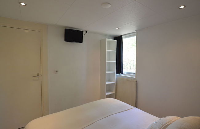 Romantic Forest Retreat With Sauna - Photo 13