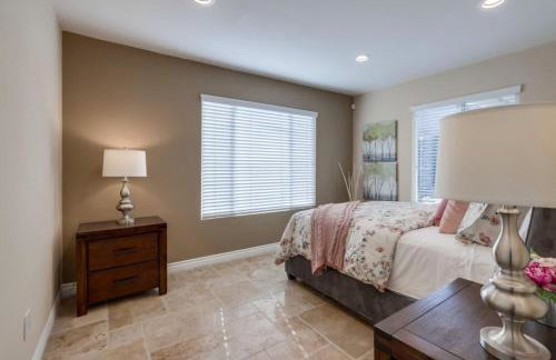 Beautiful Backyard Oasis 5 bedroom 3 Bathroom Home - Foto 68