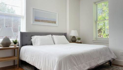 Historic 1900s Townhome with a Modern Flair - Foto 4