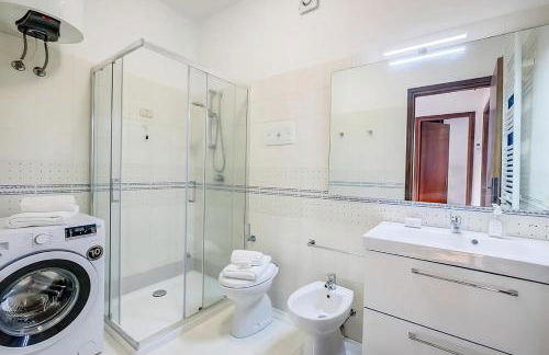 Esclusiva Vista Lago con Piscina e Parcheggio -Salò- - Foto 5