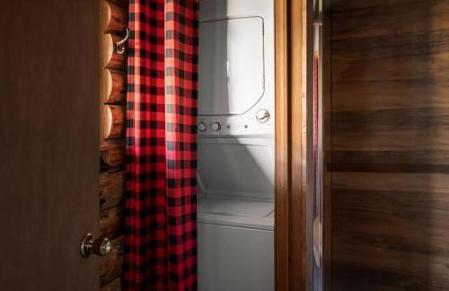 Riverfront Log Cabin w Fireplace Grill & Fire Pit - Foto 26