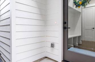 3 Bedroom and 3 bath - Photo 36