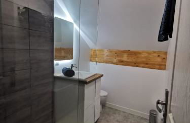 Les appartements du centre, refaits à neuf, climatisés, hyper centre, 50m à pieds des commerces, restaurants, parking gratuit - Foto 25