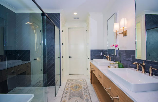 Stunning 4BR Vacation Rental With Private Pool, Spa, & Resort Club Cards - Photo 26