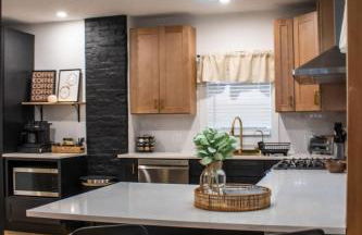 Spacious 3BR PetFriendly Retreat Near DT Cleveland - Foto 16