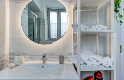 San Donato - Grazioso Moderno Monolocale - 600 m Metro Principi d'Acaja - Photo 10