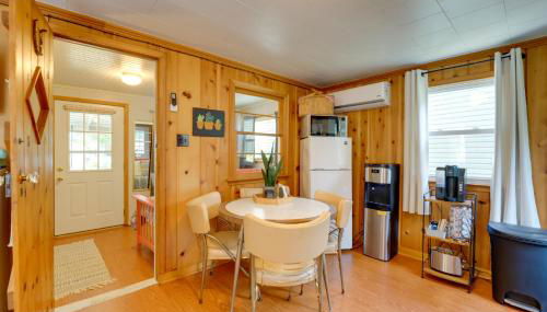 Walk to Beach Access! Chic Port Austin Studio - Foto 5