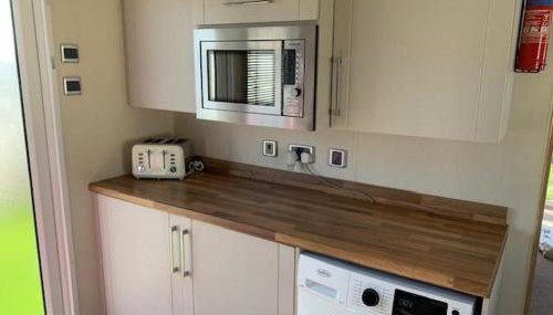 Newbeach Holiday Park - Greenfields - Photo 3, stove, pet friendly, toaster, minibar