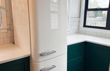 Recently Renovated 1924 DUTCH in Royal Oak - Foto 21