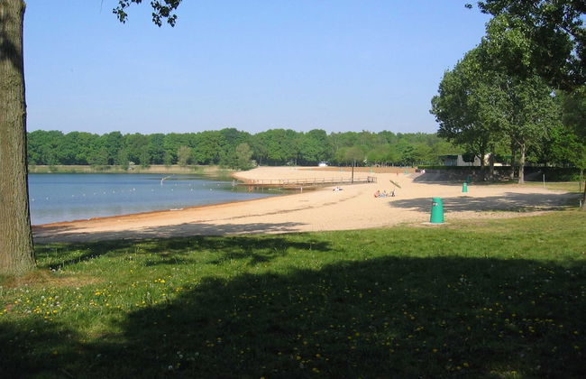 Carefully Furnished House with Bath near Mookerplas - Photo 23