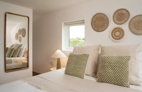 Naut Retreat - Idyllic hideaway with hot tub, gym & gamesroom ideally located in Zennor near St Ives - Photo 32