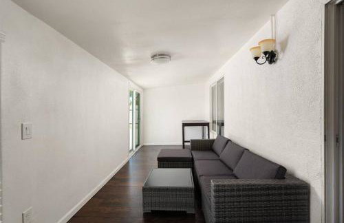 Perfect Home for Work or Relaxing Vacation - Photo 12