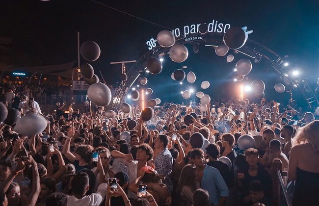 Reservas VIP para vida nocturna y diurna desde Mykonos - Foto 2