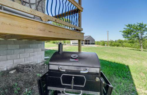 Arkansas Retreat with Deck, Fire Pit and Mtn Views! - Foto 21