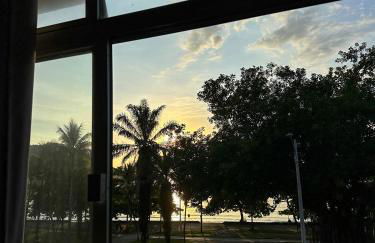 Apartamento com vista pro mar no Centro de Ubatuba - com estacionamento 2 quartos e cozinha completa - Foto 19