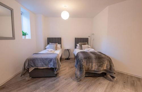 #42 Fantasia - Malvern Luxury Apartment sleeps 12 - Foto 23